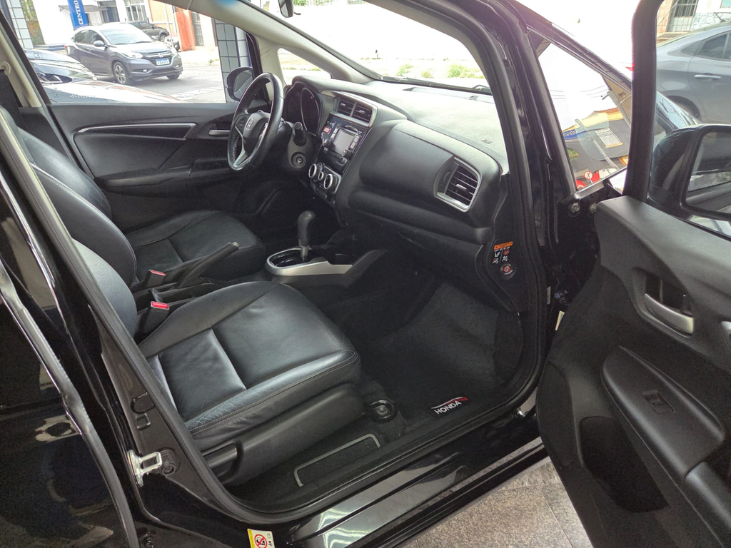 Honda Fit Preto