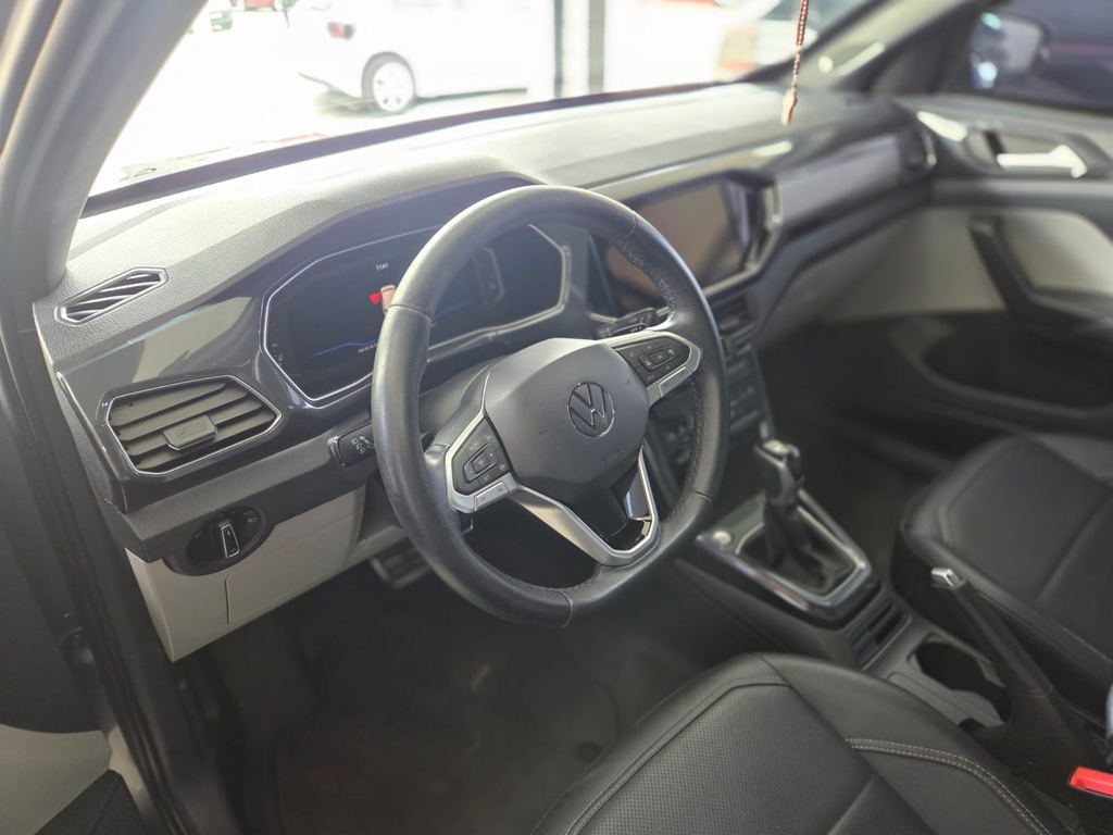 Volkswagen T-Cross Cinza