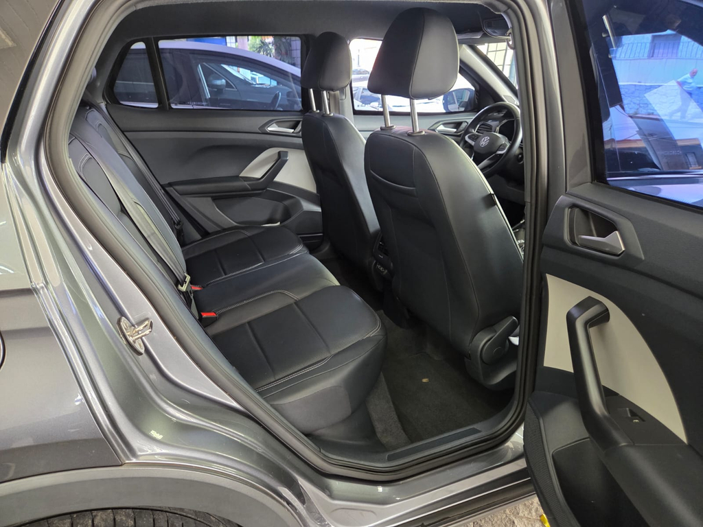 Volkswagen T-Cross Cinza