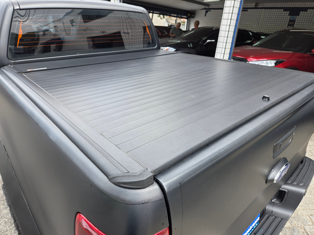Ford Ranger Preto