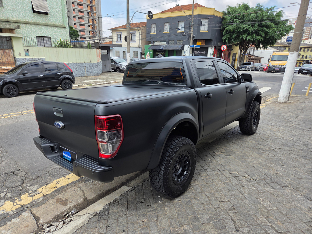 Ford Ranger Preto