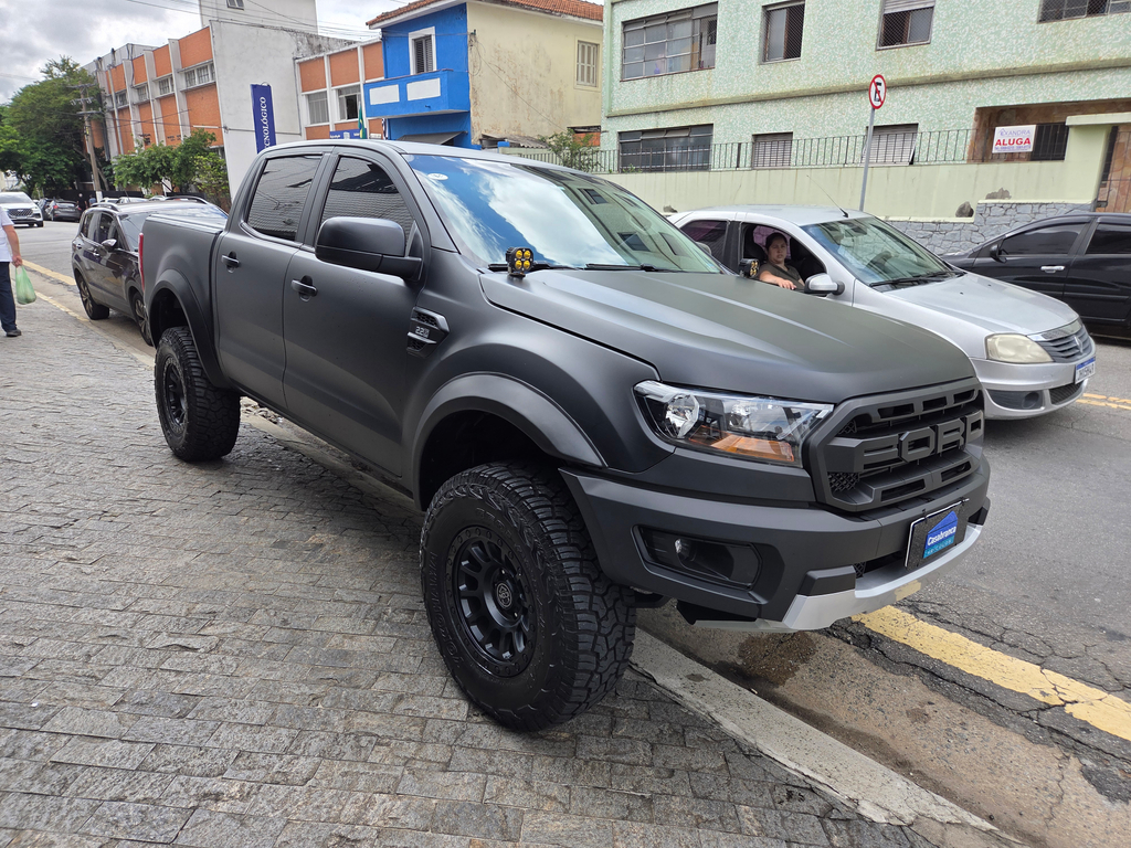 Ford Ranger Preto