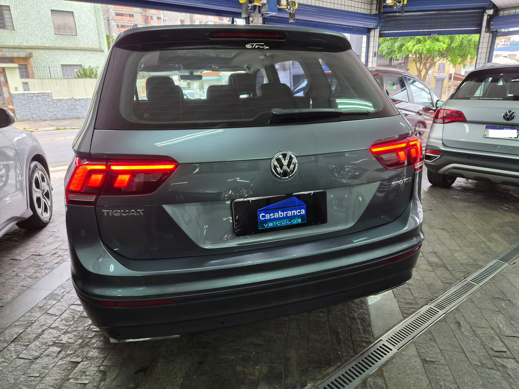 Volkswagen Tiguan Cinza