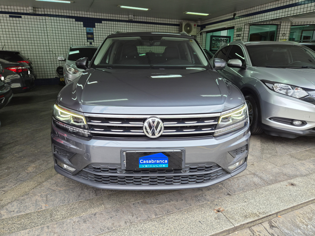 Volkswagen Tiguan Cinza