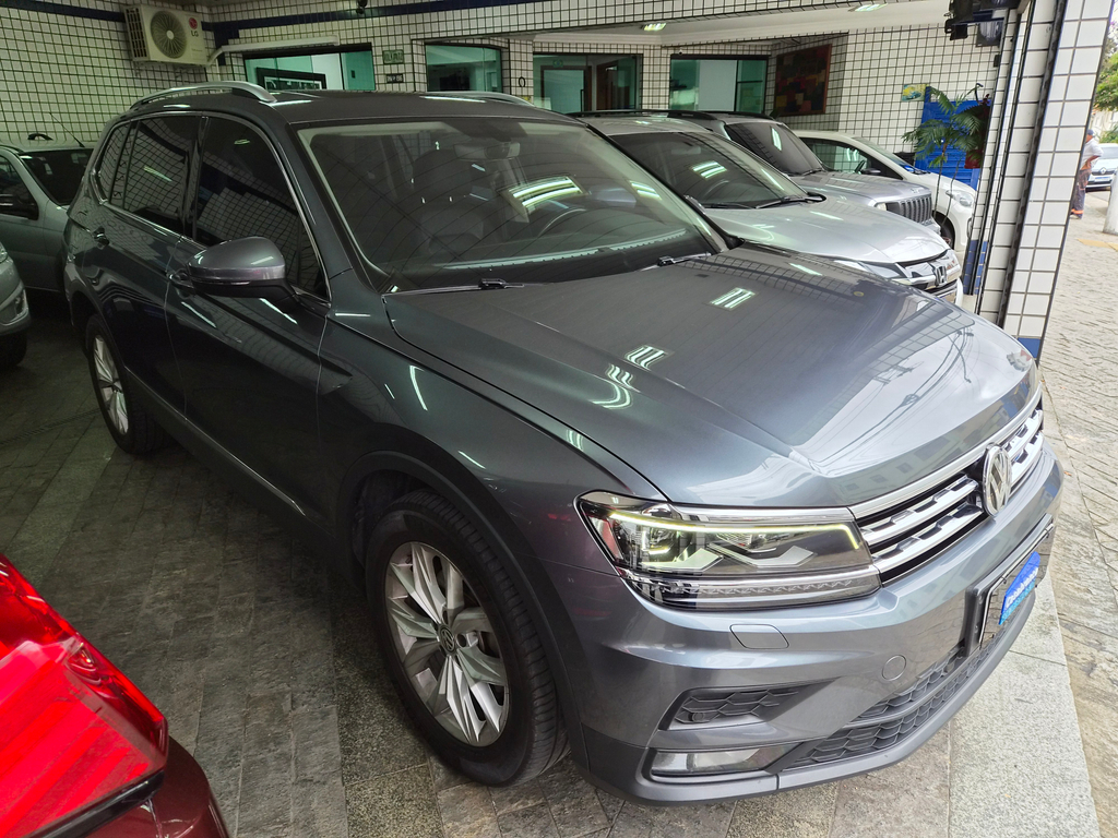 Volkswagen Tiguan Cinza