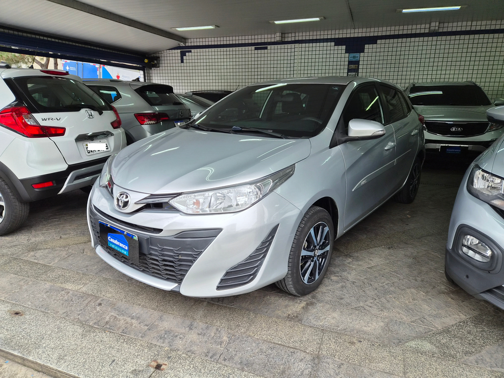Toyota Yaris Prata