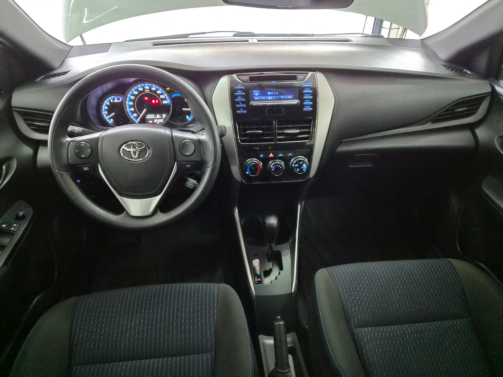Toyota Yaris Prata