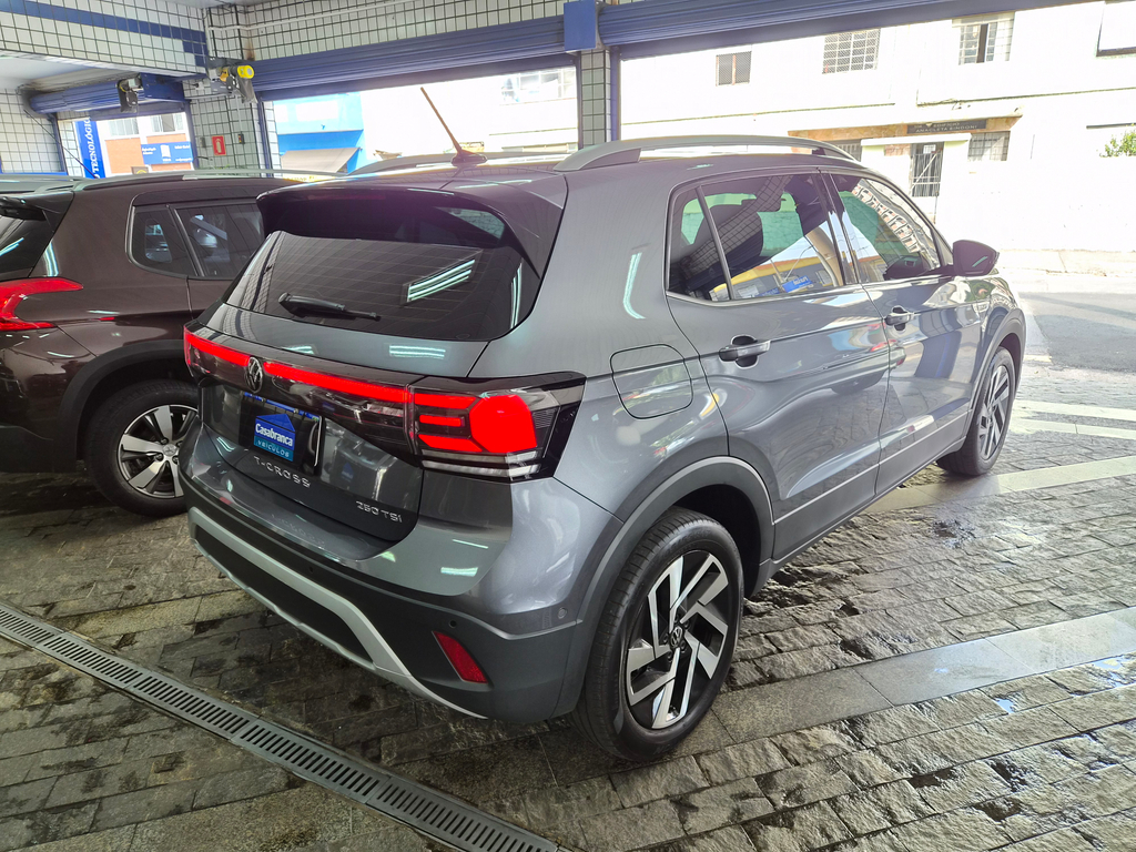 Volkswagen T-Cross Cinza
