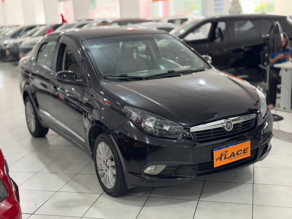 Fiat Grand Siena Preto