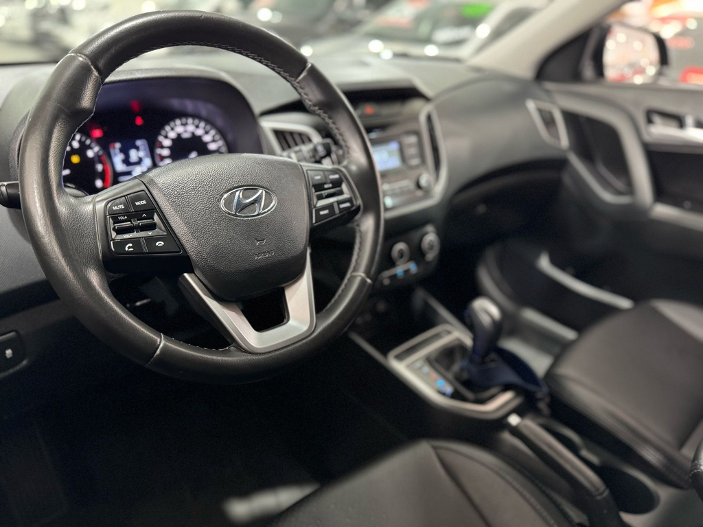 Hyundai Creta Preto