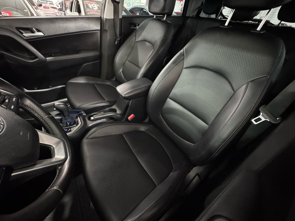 Hyundai Creta Preto