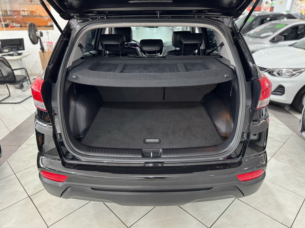 Hyundai Creta Preto