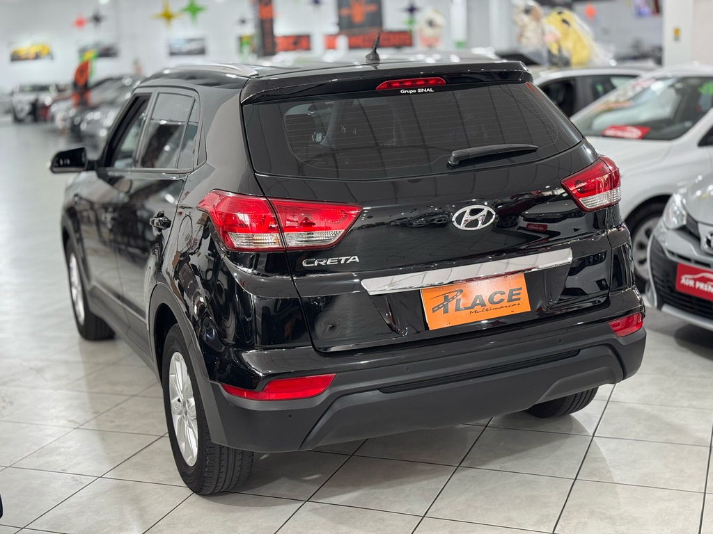 Hyundai Creta Preto