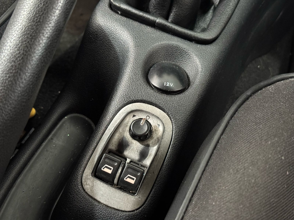 Peugeot 207 SW Preto