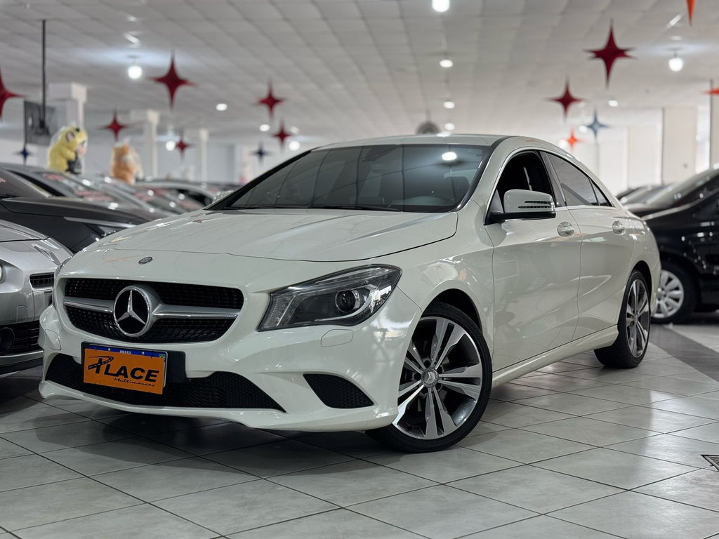 Mercedes Benz CLA-200 Branco