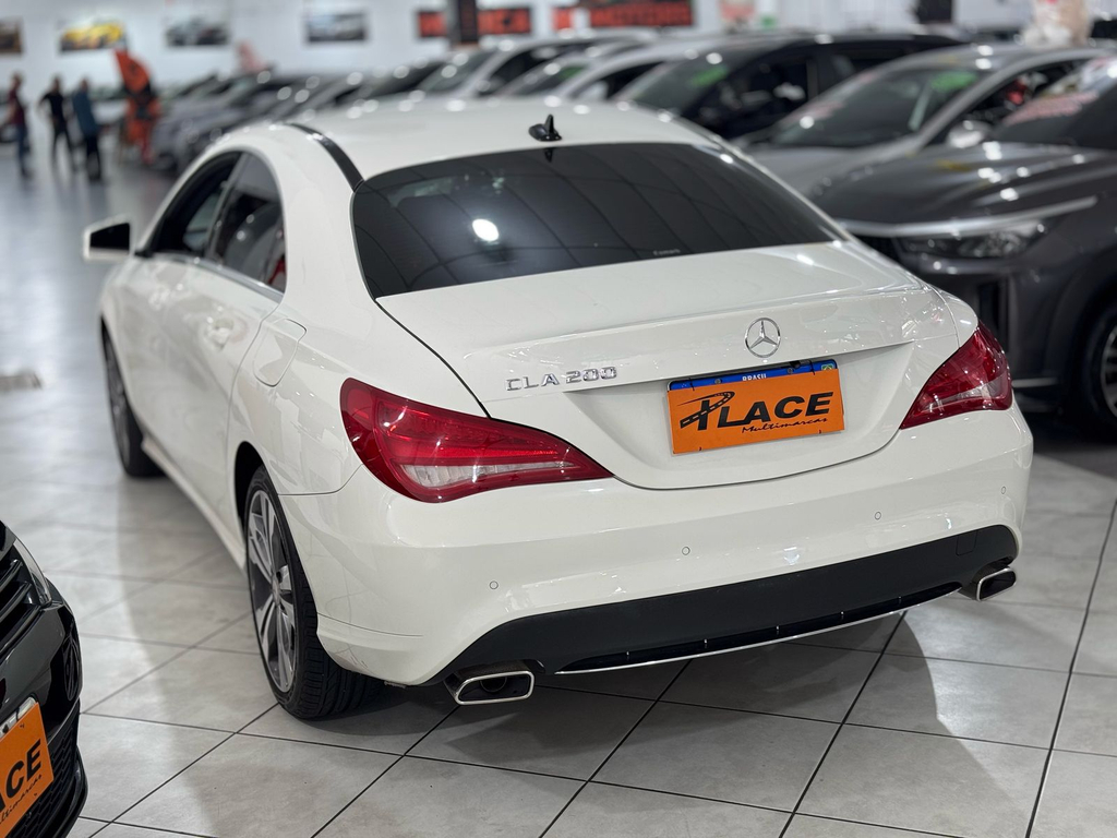 Mercedes Benz CLA-200 Branco