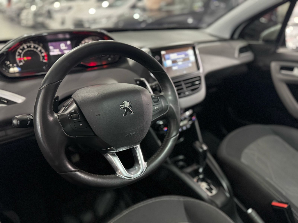 Peugeot 208 Branco