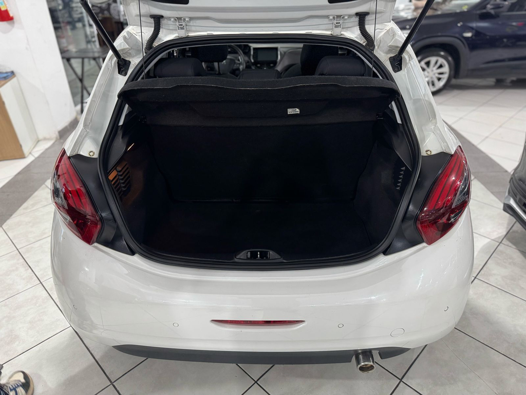 Peugeot 208 Branco