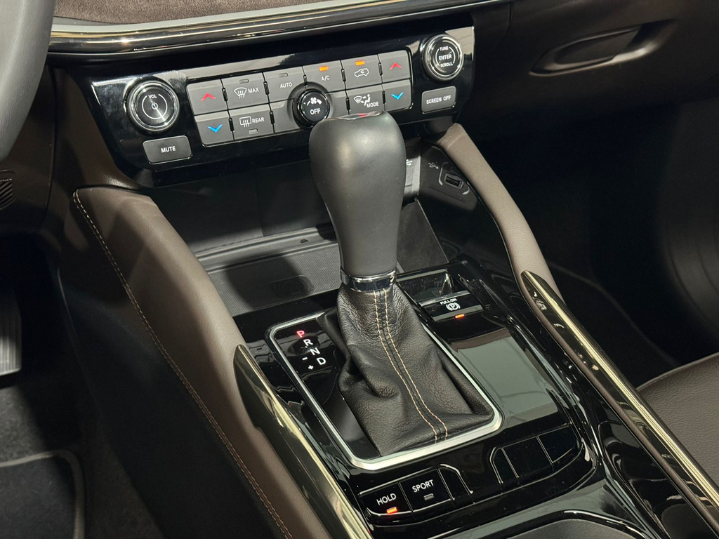 Jeep Commander Preto