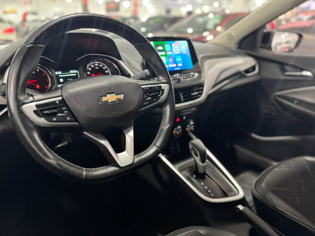Chevrolet Onix Sedan Preto
