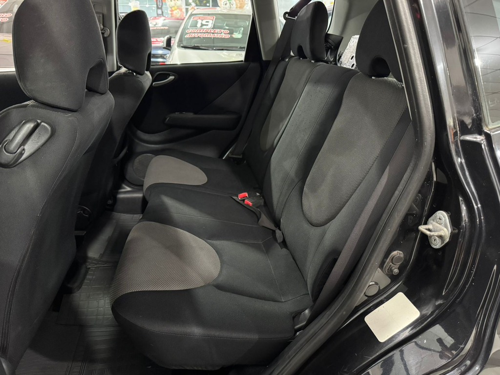 Honda Fit Preto