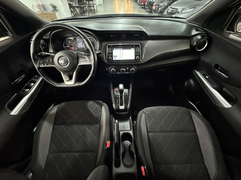 Nissan Kicks Preto