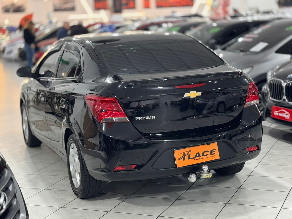 Chevrolet Prisma Preto