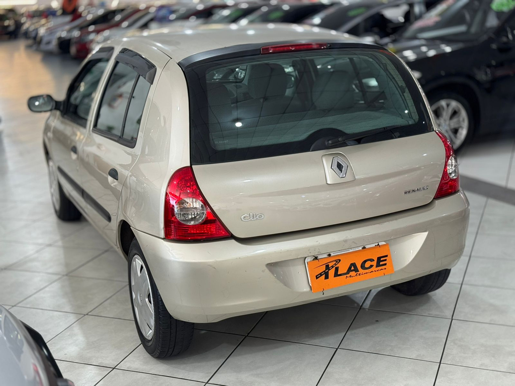 Renault Clio Bege