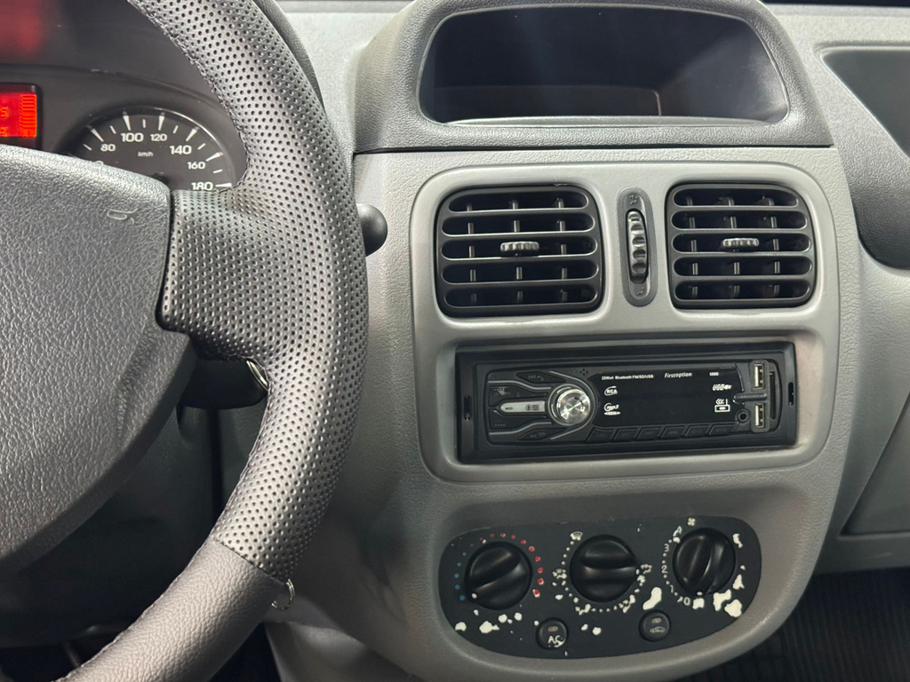Renault Clio Bege
