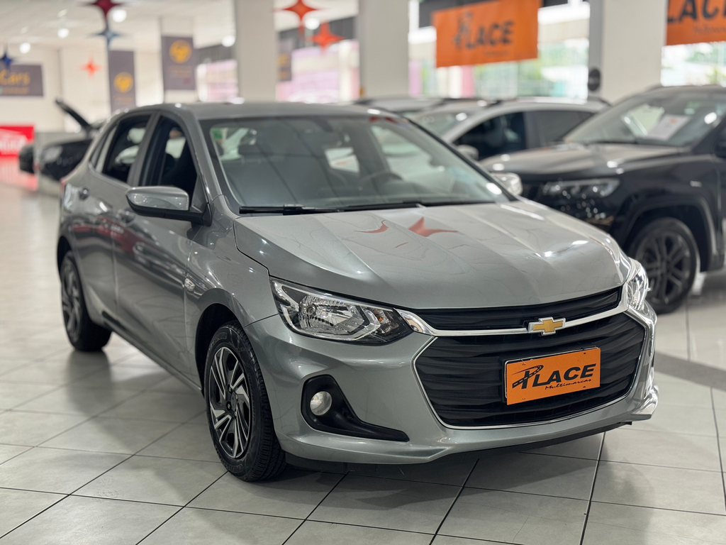 Chevrolet Onix Prata