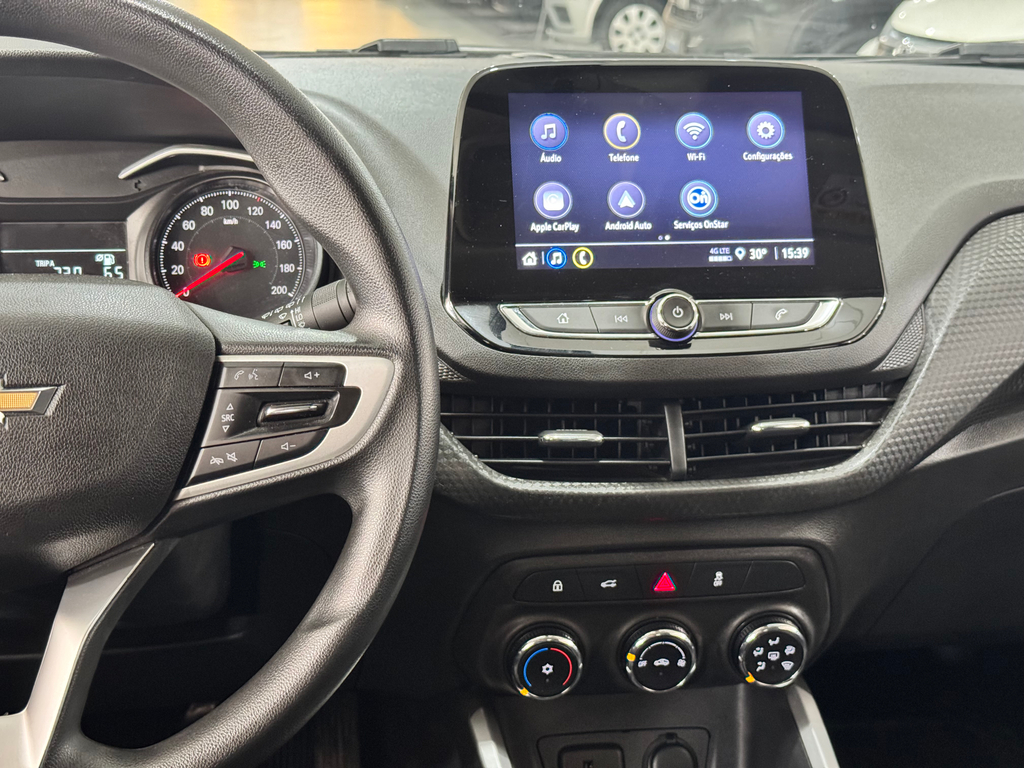 Chevrolet Onix Prata