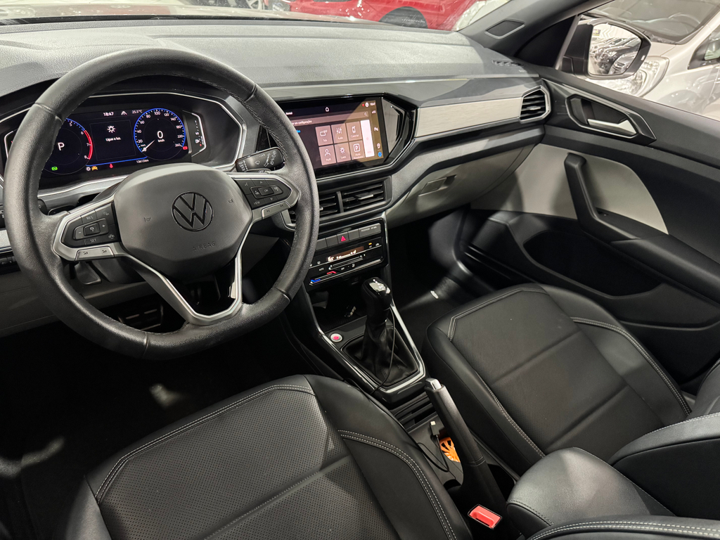 Volkswagen T-Cross Cinza