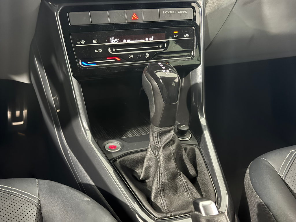 Volkswagen T-Cross Cinza