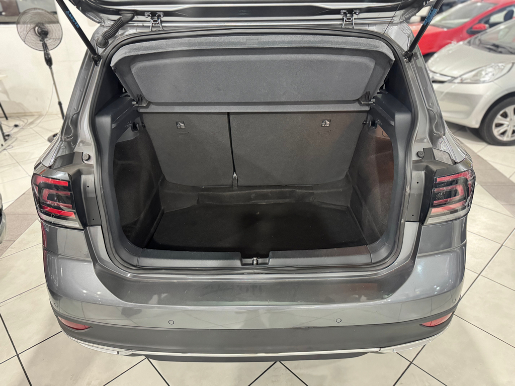 Volkswagen T-Cross Cinza