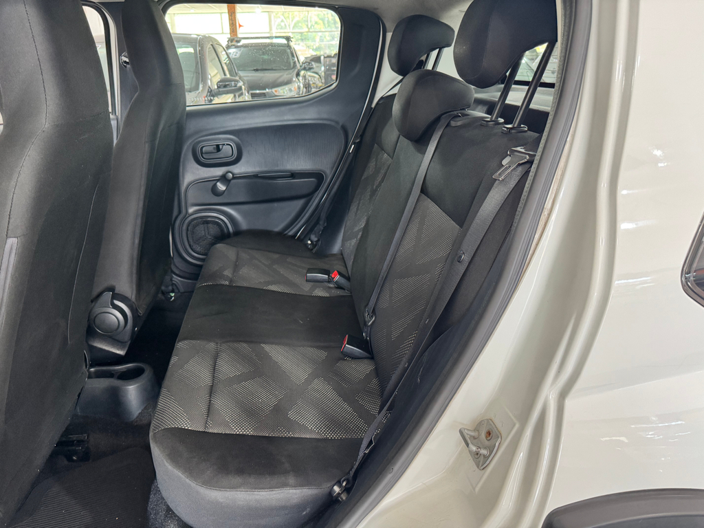 Fiat Mobi Branco