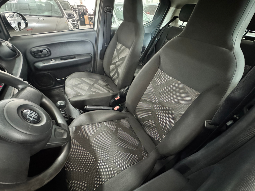 Fiat Mobi Branco