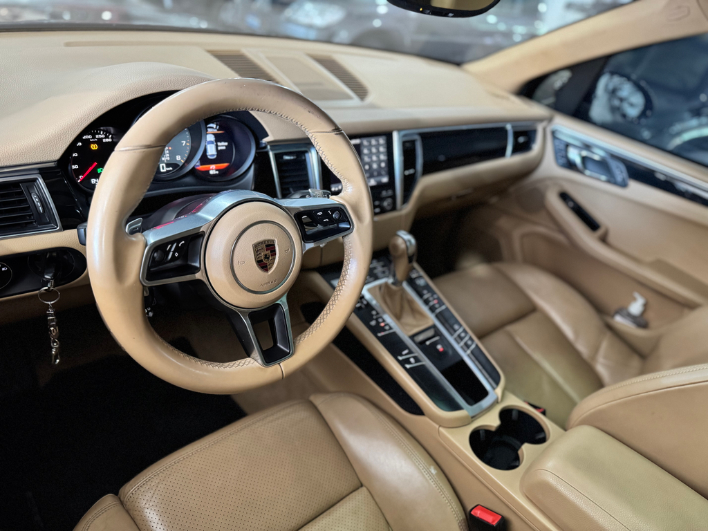 Porsche Macan Azul