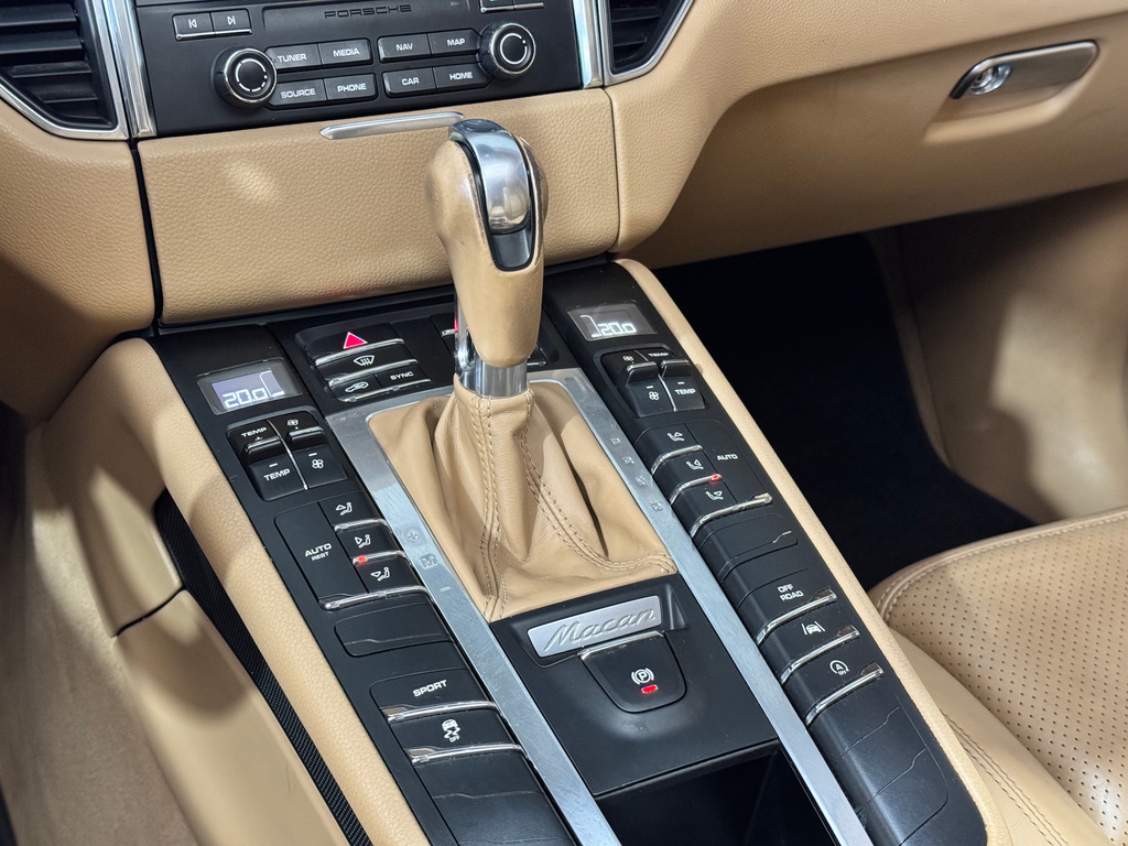 Porsche Macan Azul