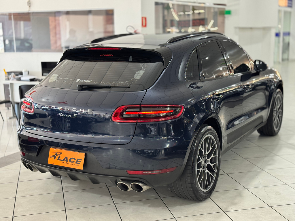 Porsche Macan Azul