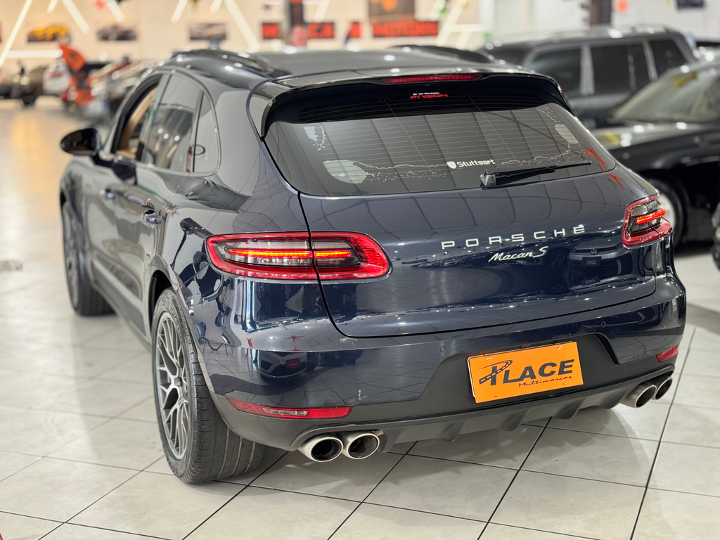 Porsche Macan Azul