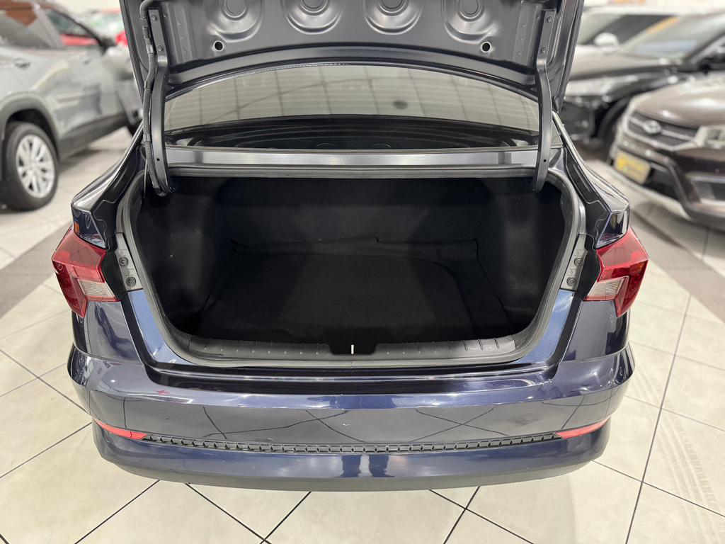 Hyundai HB20S Azul
