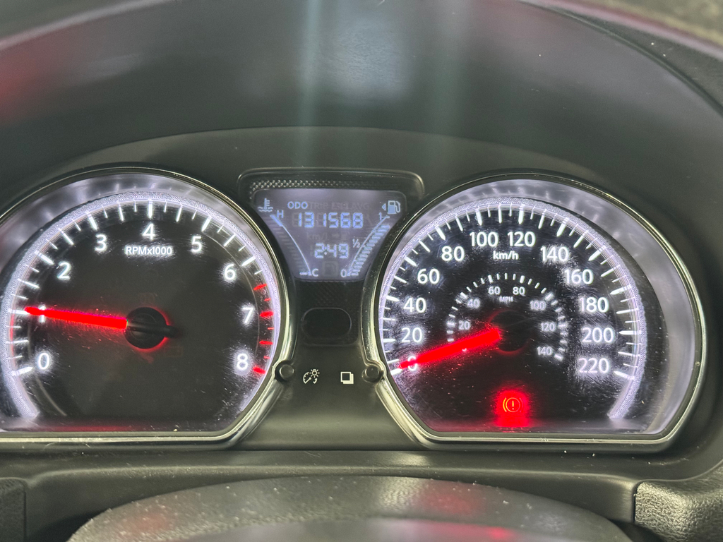 Nissan Versa Branco
