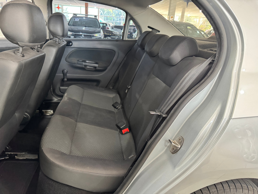 Volkswagen Voyage Prata