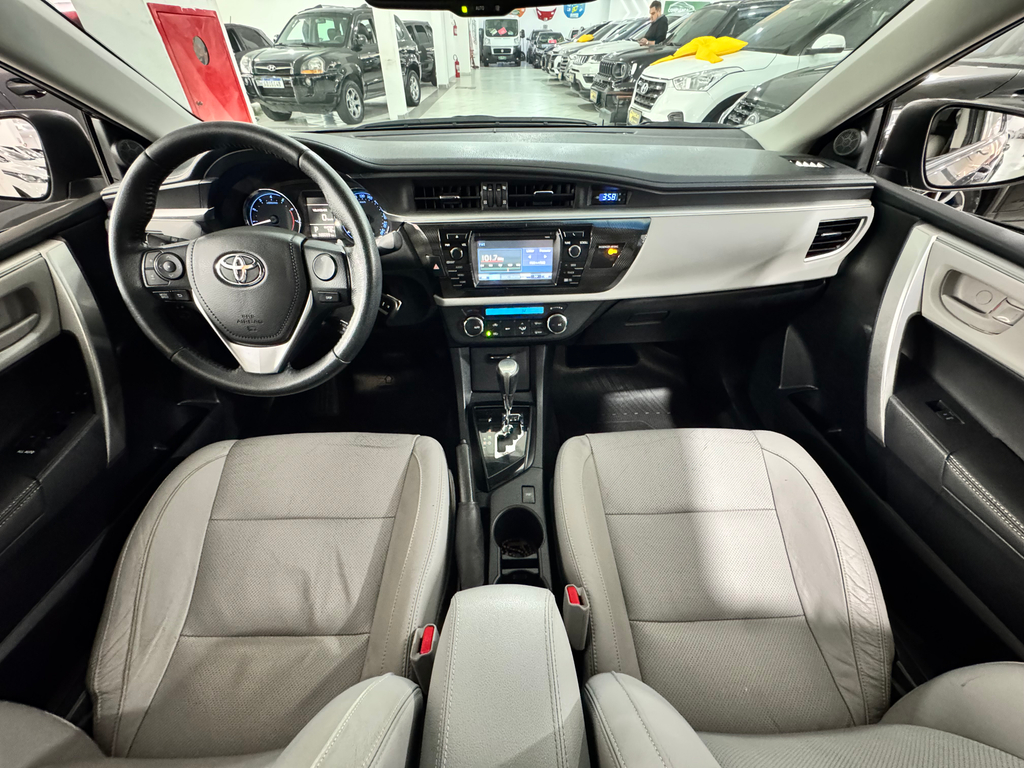 Toyota Corolla Cinza