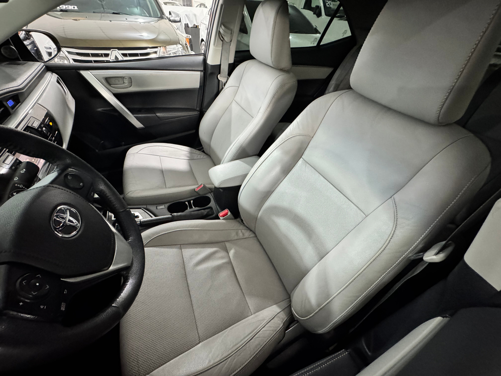 Toyota Corolla Cinza