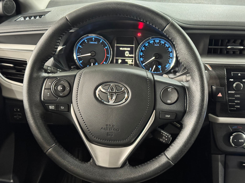 Toyota Corolla Cinza
