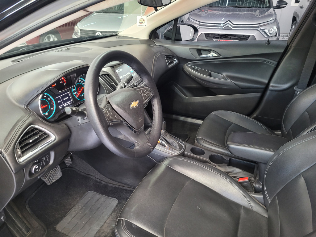 Chevrolet Cruze Preto