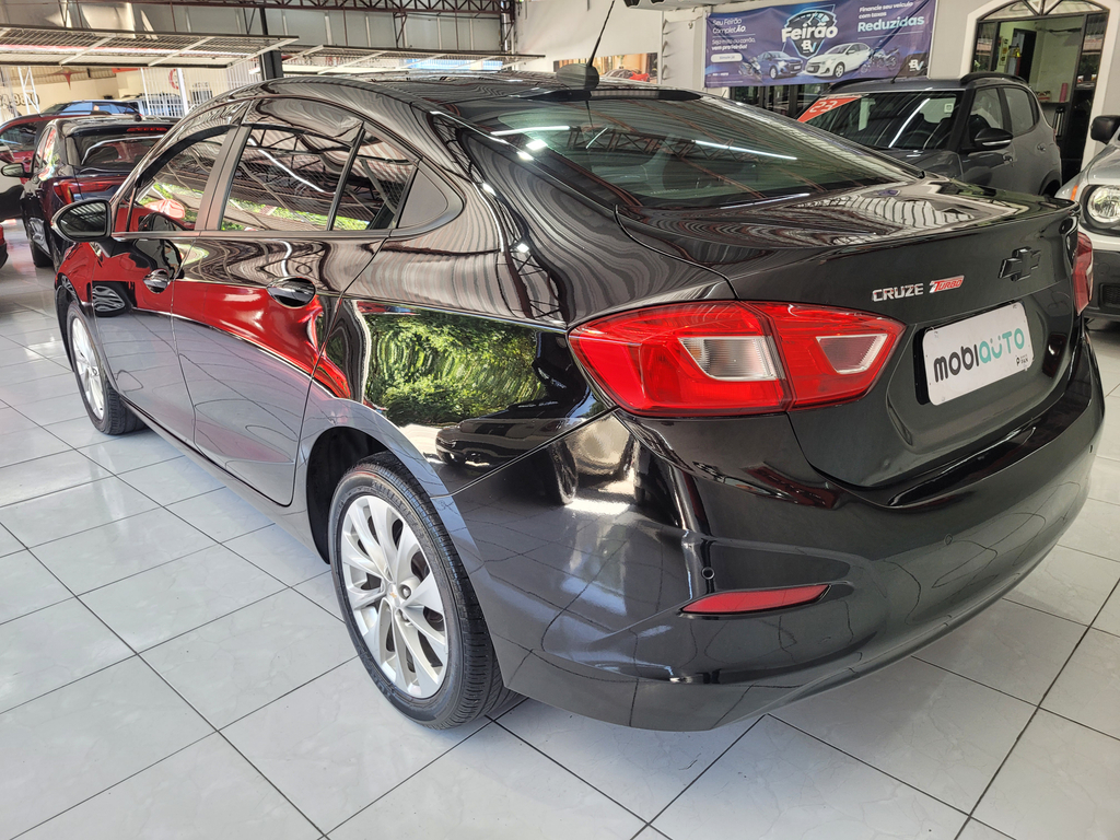 Chevrolet Cruze Preto