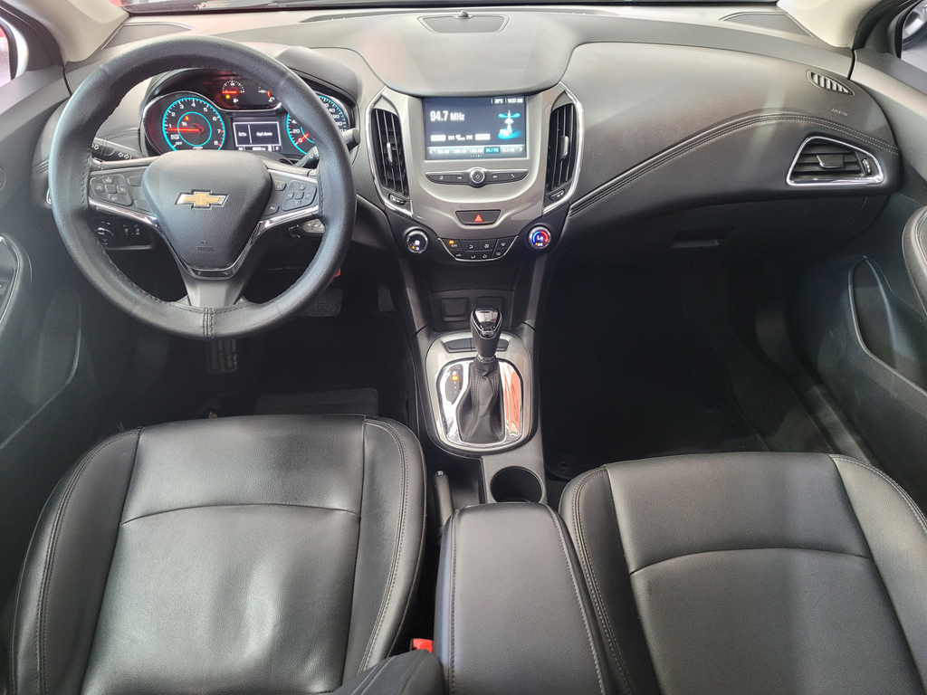 Chevrolet Cruze Preto