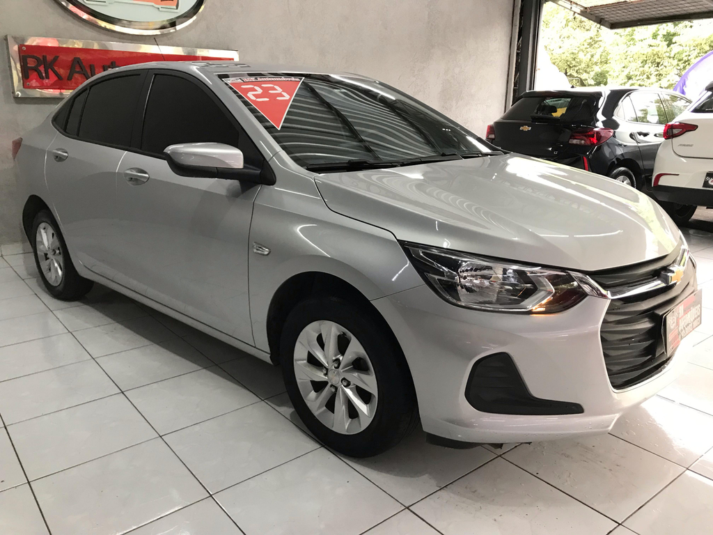 Chevrolet Onix Sedan Prata